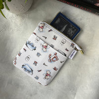 Pooh e-reader Zippered Sleeve