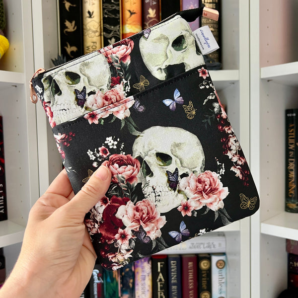 Skulls & Roses e-reader Zippered Sleeve