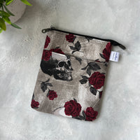 Dark Romance e-reader Zippered Sleeve