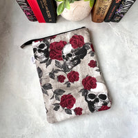 Dark Romance - Zippered Book Sleeve