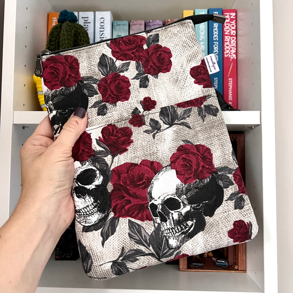 Dark Romance - Zippered Book Sleeve